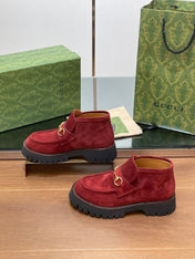 GG WOMEN'S HORSEBIT ANKLE BOOTS 4.5CM IN RED SUEDE
