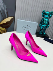 HIGH-HEEL PUMPS IN HOT PINK SATIN