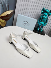 PRADA 26S ANKLE STRAP PUMPS 40MM IN WHITE PATENT CALFSKIN TRIANGLE LOGO
