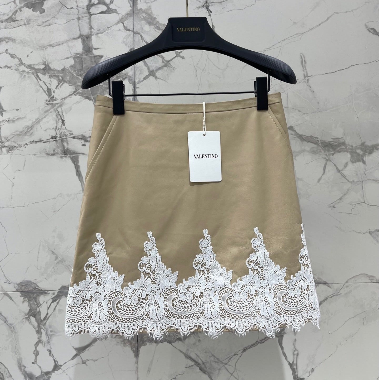 VALENTINO 26S LACE-TRIM MINI SKIRT 427