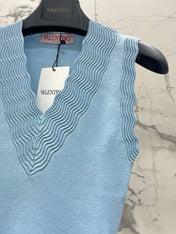VALENTINO 26S SLEEVELESS V-NECK KNIT TOP 441