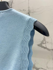 VALENTINO 26S SLEEVELESS V-NECK KNIT TOP 441