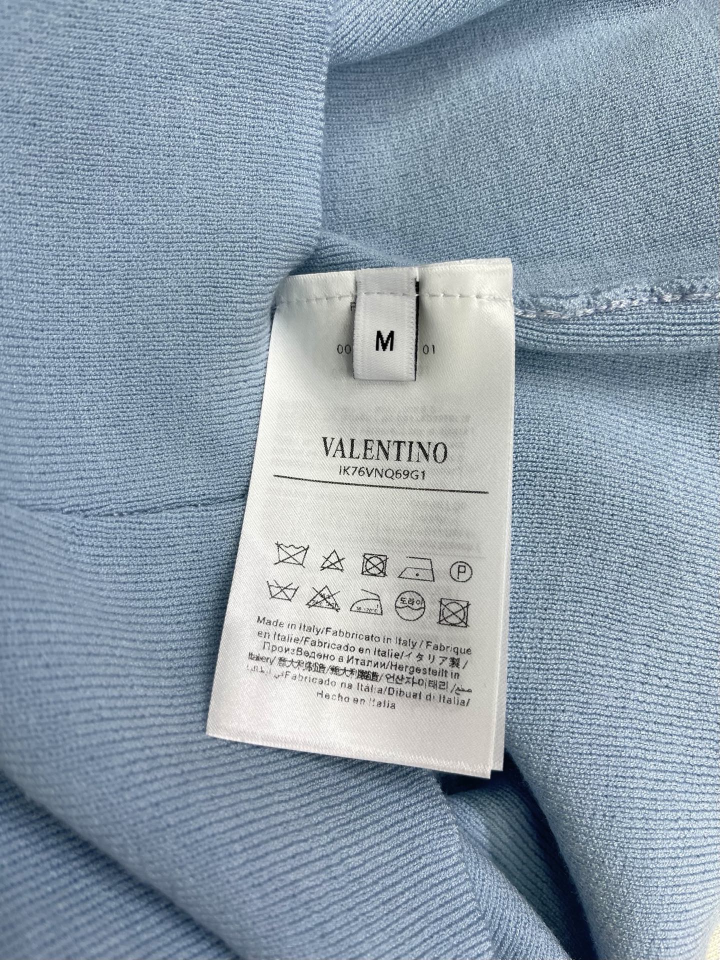 VALENTINO 26S SLEEVELESS V-NECK KNIT TOP 441