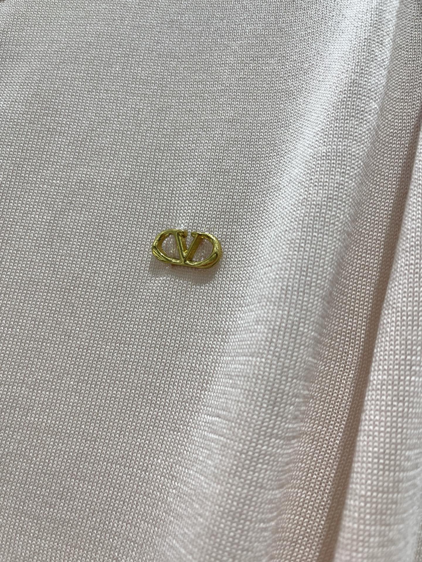 VALENTINO 26S ROUND-NECK KNIT CARDIGAN 394