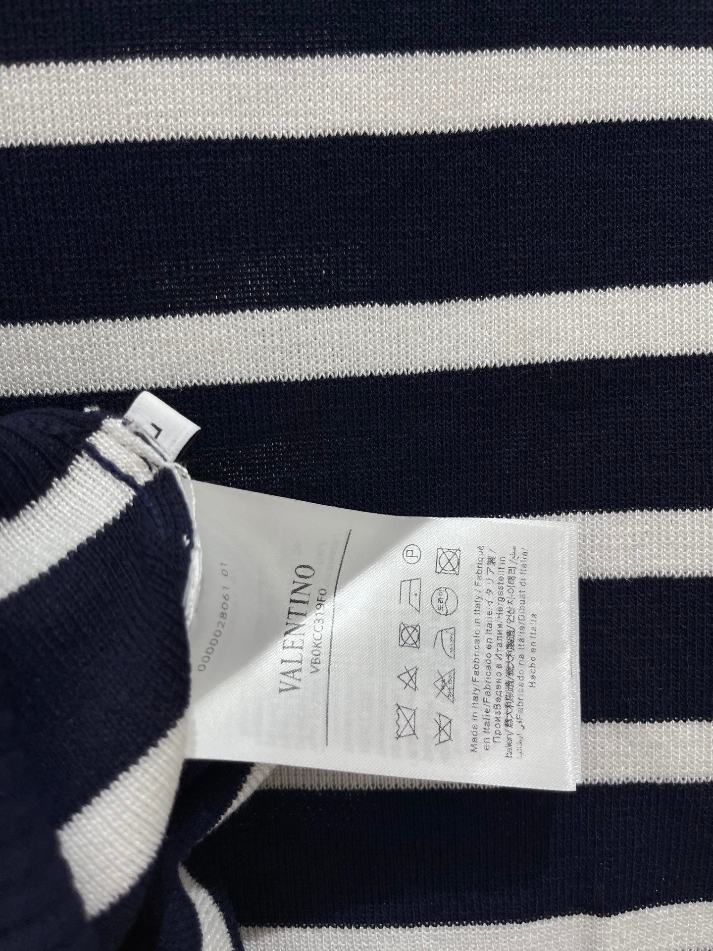 VALENTINO 26S SLEEVELESS KNIT CARDIGAN 376