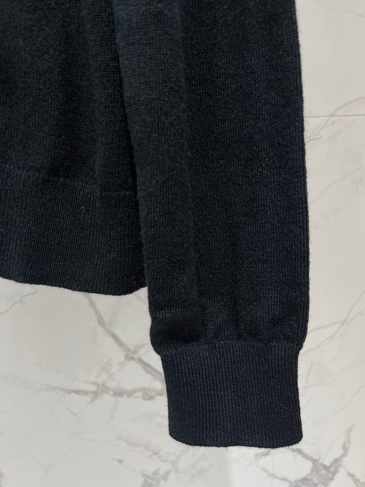 MIUMIU 26S V-NECK KNIT CARDIGAN 1300