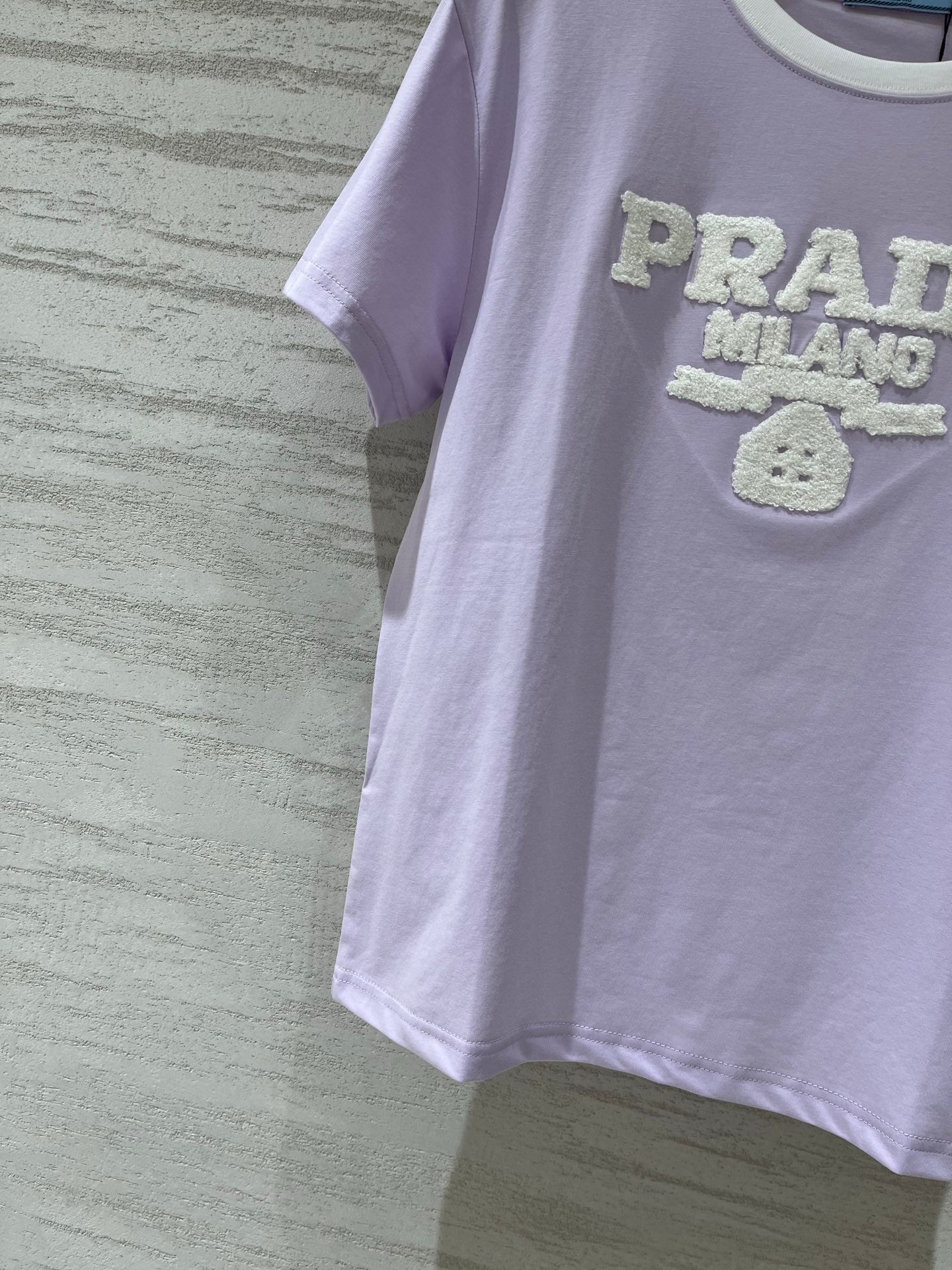 PRADA 26S T-SHIRT STYLE 935