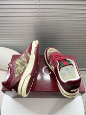 GUCCI 26S MAC80 SNEAKER IN BEIGE CANVAS AND DARK RED LEATHER
