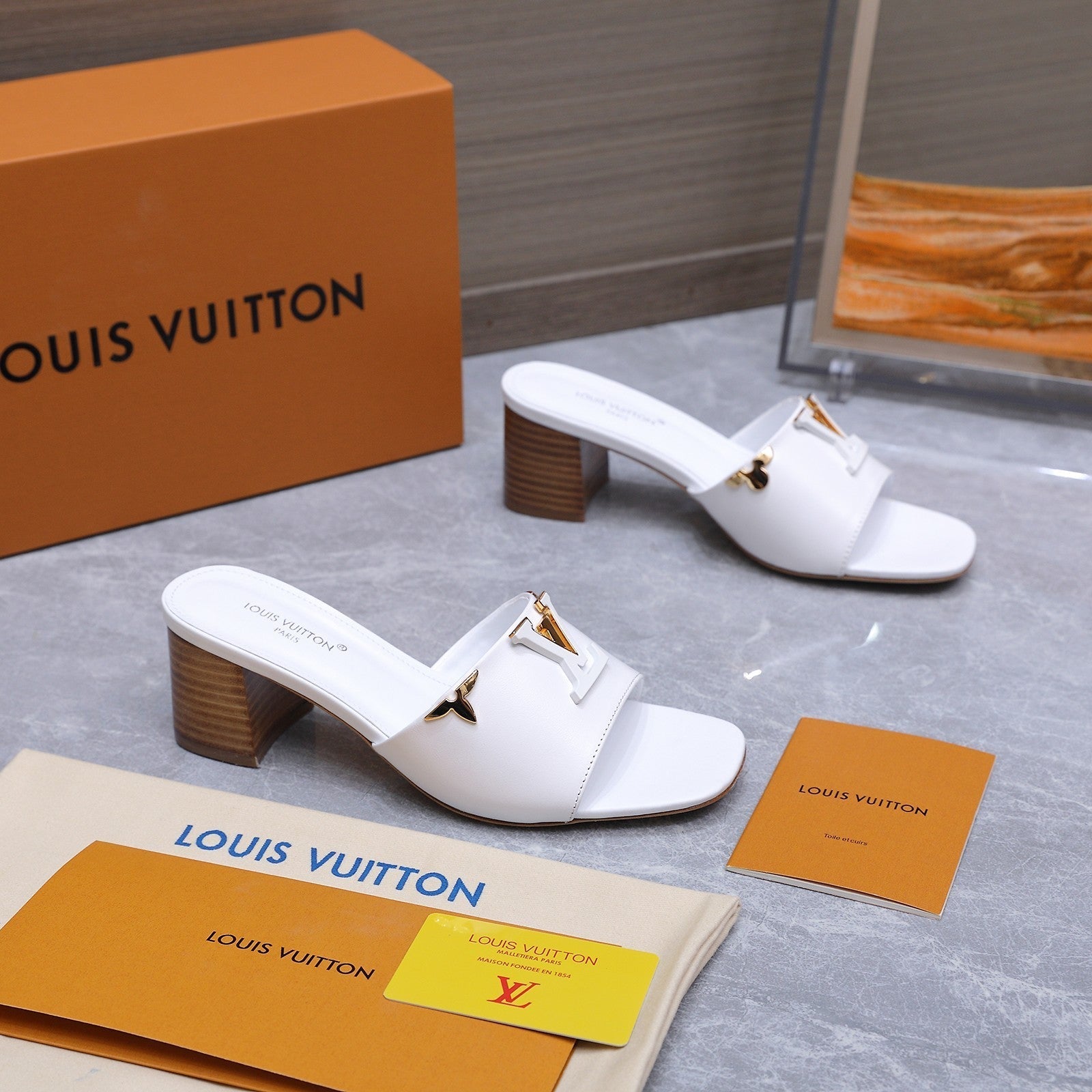 LV 26S BLOCK HEEL MULE SANDALS 55MM IN WHITE CALFSKIN GOLD HARDWARE