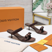 LV 26S SLIDE HEELS 40MM IN DARK BROWN SATIN WITH BOW