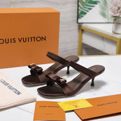 LV 26S SLIDE HEELS 40MM IN DARK BROWN SATIN WITH BOW