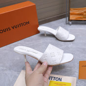 LV 26S 6AM MULE 55MM IN WHITE CALFSKIN EMBOSSED MONOGRAM LOGO