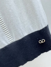 VALENTINO 26S SLEEVELESS V-NECK KNIT TOP 435