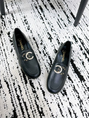 LOAFERS IN BLACK CALFSKIN HARDWARE WITH ROCK MIX CHAIN