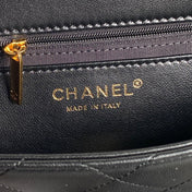 MEDIUM FLAP BAG 26 IN BLACK CALFSKIN GOLD DOUBLE C THICK CHAIN