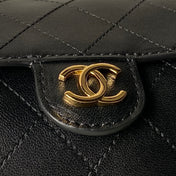 CHANEL 26S BARREL CLUTCH WITH CHAIN 23 IN BLACK QUILTED CALFSKIN GOLD HARDWARE