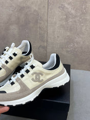 CHANEL 26S RUNNER CC LOGO SNEAKERS IN BEIGE AND GREY CALFSKIN
