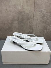 THE ROW 26S SQUARE TOE THONG KITTEN HEEL SANDALS 45MM IN WHITE CROCODILE EMBOSSED CALFSKIN
