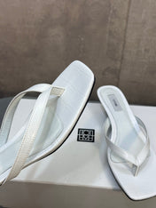 THE ROW 26S SQUARE TOE THONG KITTEN HEEL SANDALS 45MM IN WHITE CROCODILE EMBOSSED CALFSKIN