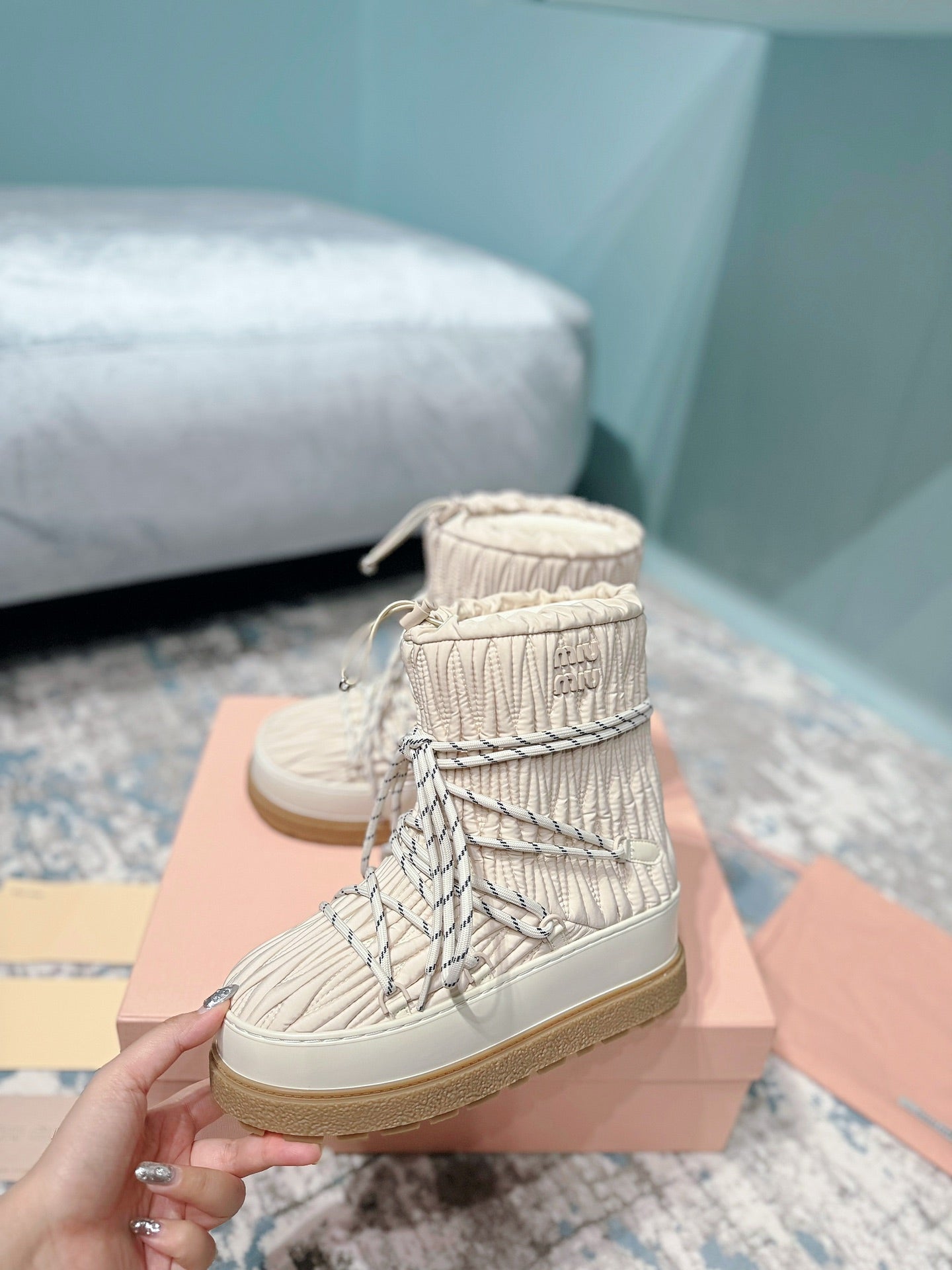 MIUMIU 26S ANKLE SNOW BOOTS IN BEIGE FABRIC