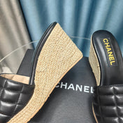 WEDGE BLACK SHEEPSKIN