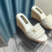 WEDGE WHITE SHEEPSKIN