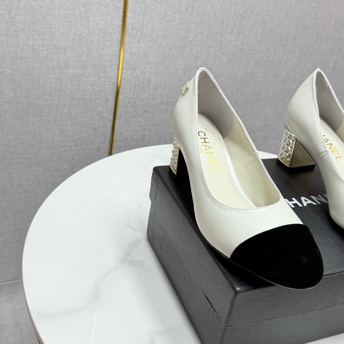 CC HIGH HEEL 25S IN BLACK LAMBSKIN AND SUEDE WITH PEARL HEEL STYLE 6