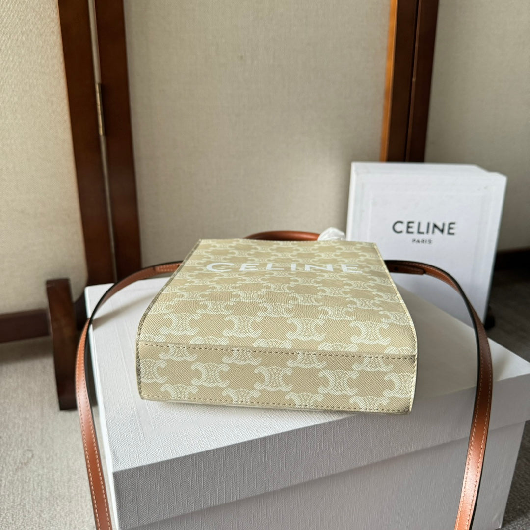 CP BAG MINI 21 VERTICAL CABAS BEIGE IN TRIOMPHE CANVAS