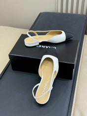 CC SLINGBACK 25S IN WHITE LAMBSKIN MIX BLACK FABRIC