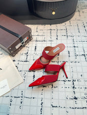 ALAIA HIGH HEEL 9 CM IN CHERRY RED CALFSKIN