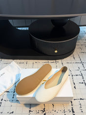 THE ROW 26S CLASSIC BALLET FLATS IN IVORY WHITE CALFSKIN