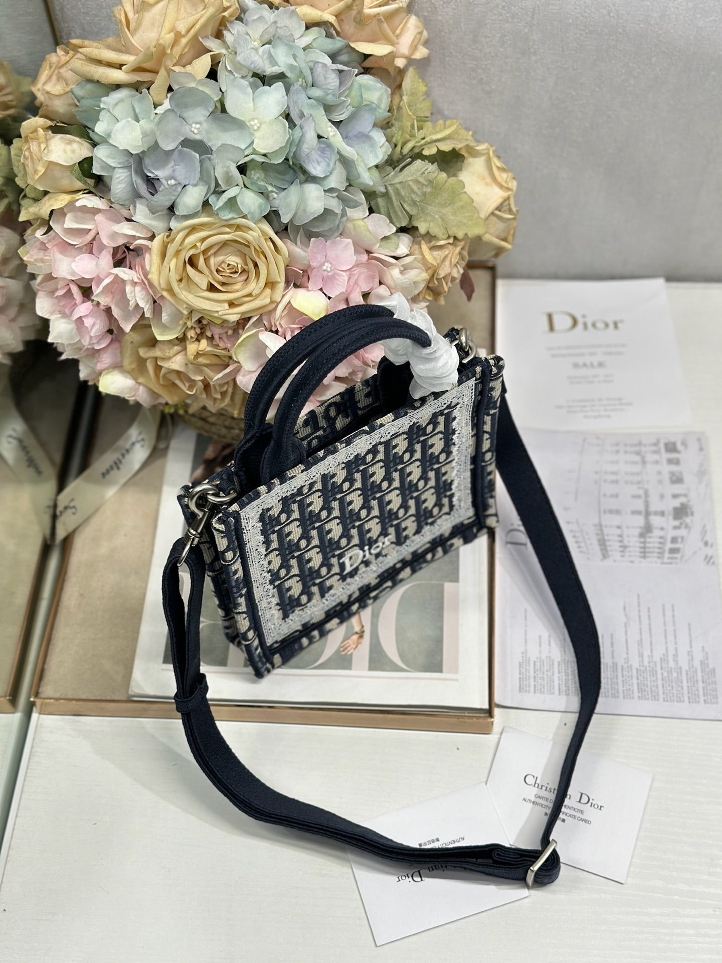 DIOR 26S BOOK TOTE BAG 20 IN NAVY BLUE AND BEIGE FABRIC OBLIQUE FABRIC