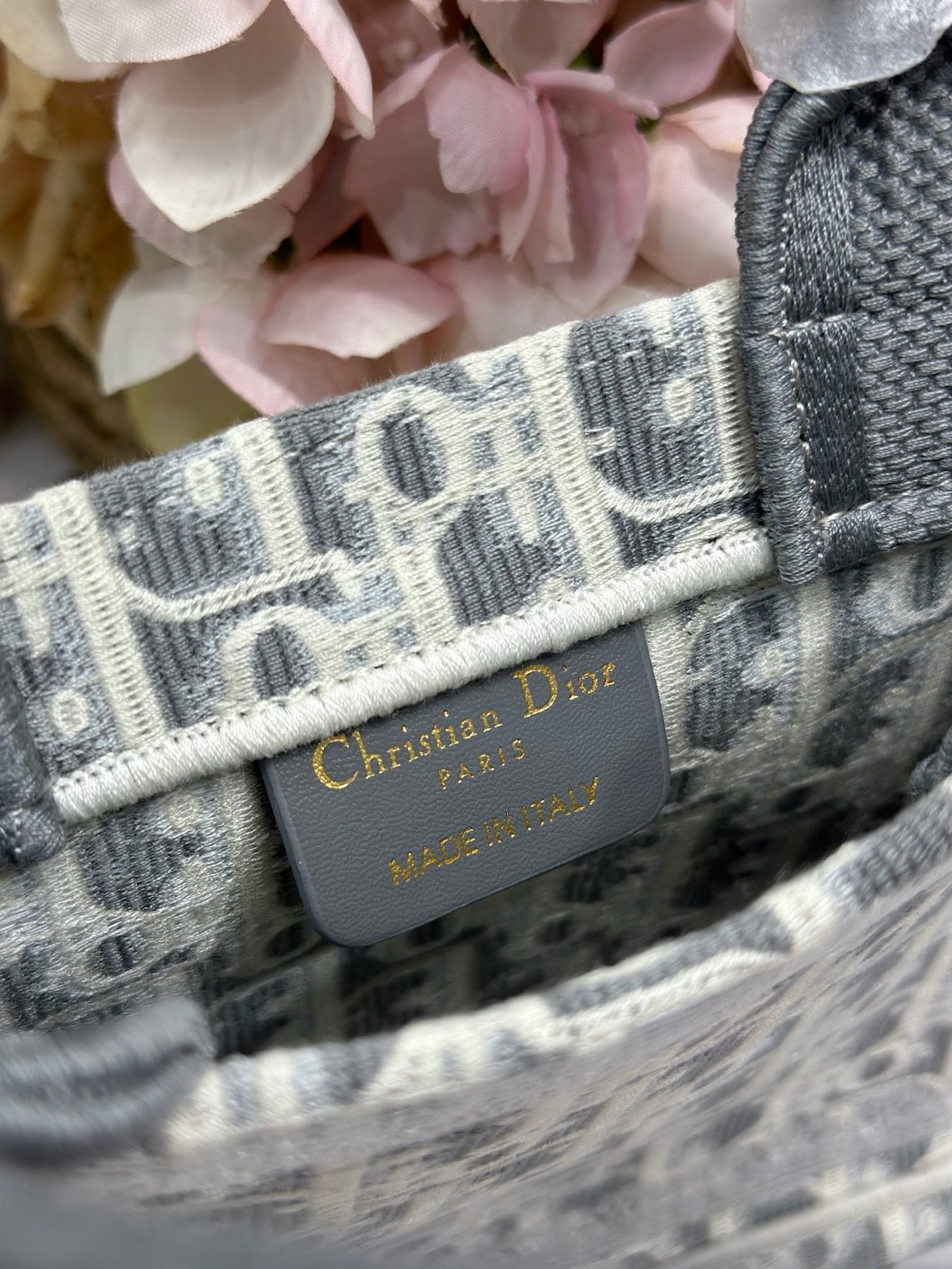 DIOR 26S  BOOK TOTE BAG 20 IN GREY AND BEIGE FABRIC OBLIQUE FABRIC