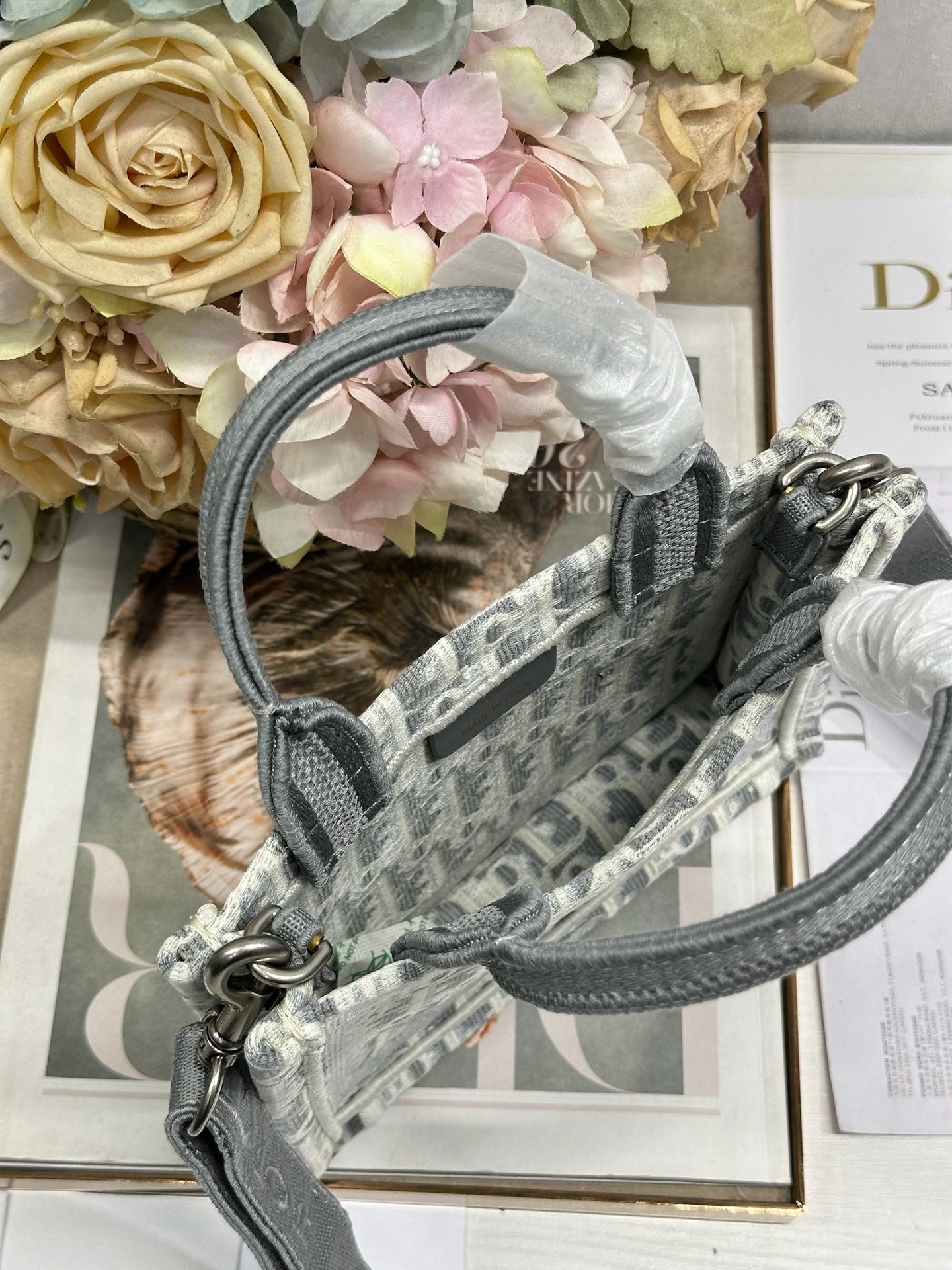 DIOR 26S  BOOK TOTE BAG 20 IN GREY AND BEIGE FABRIC OBLIQUE FABRIC