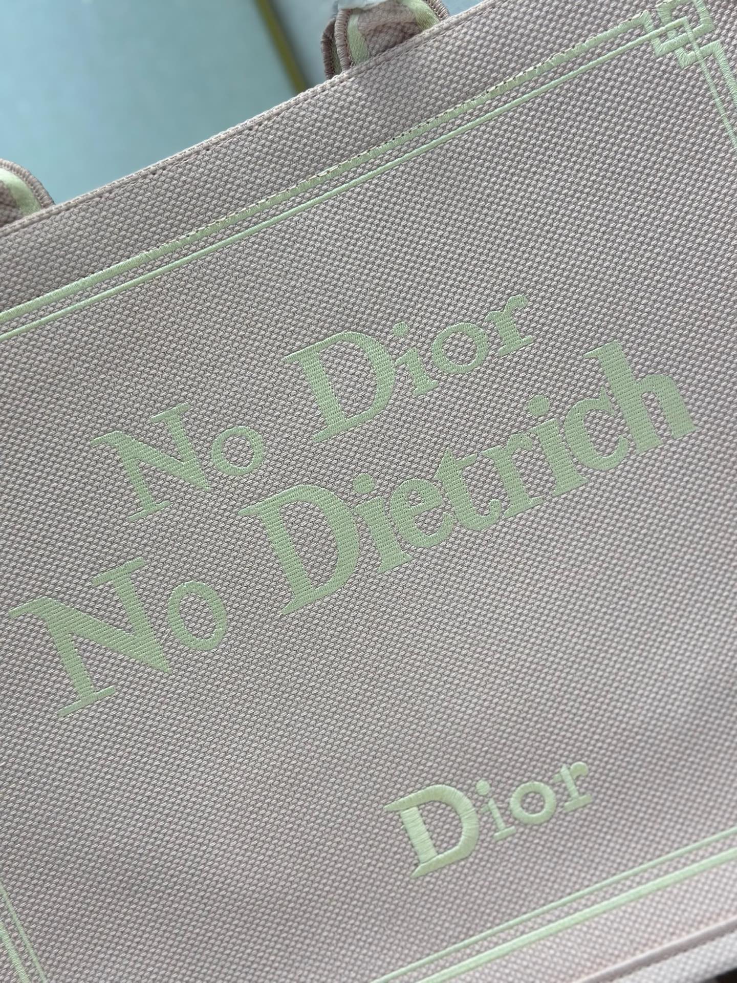 DIOR 26S LARGE BOOK TOTE 42 IN LIGHT PINK WOVEN FABRIC