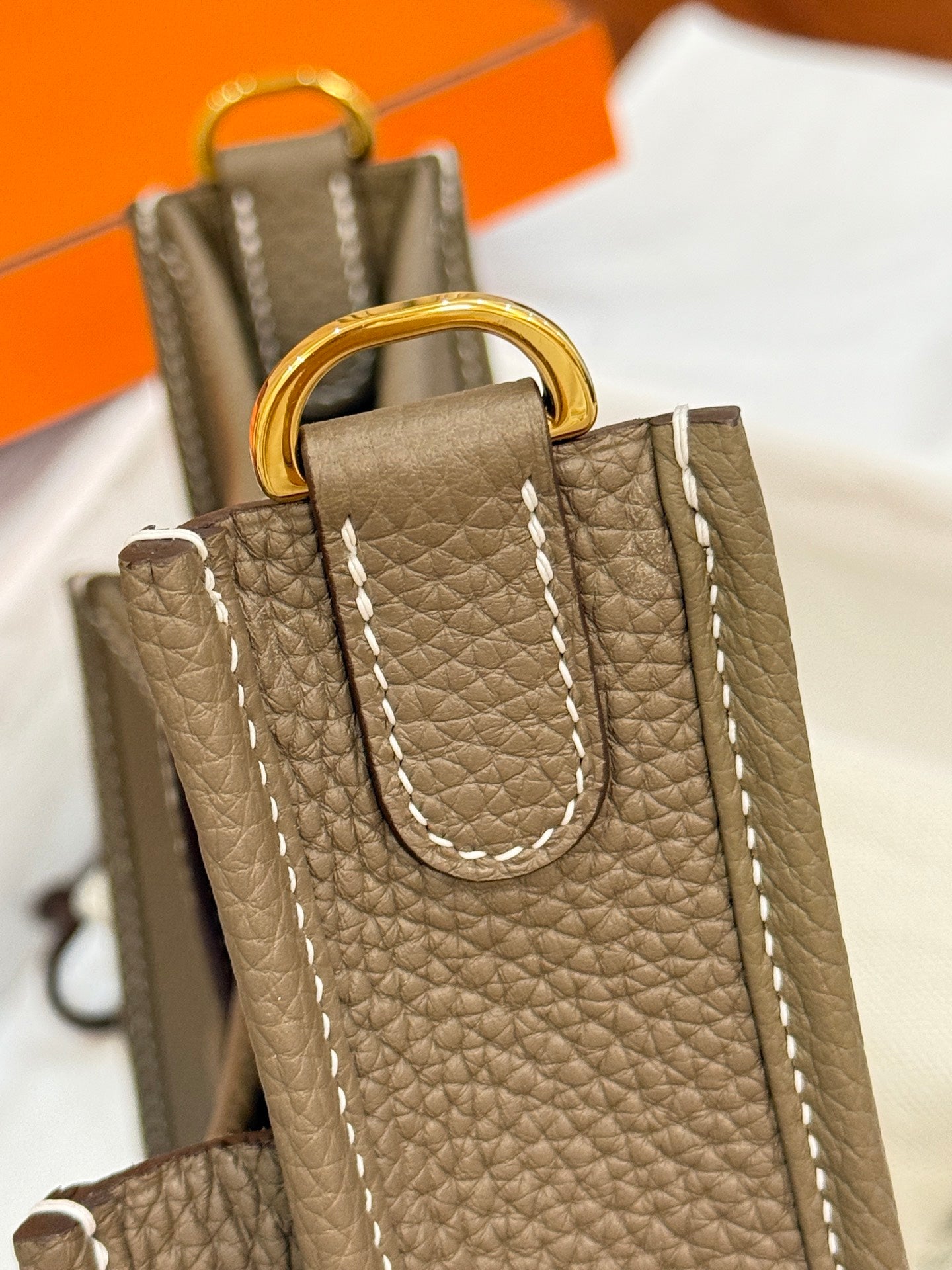 HM 26S EVELYNE BAG 23MM IN LIGHT BROWN GRAINED CALFSKIN