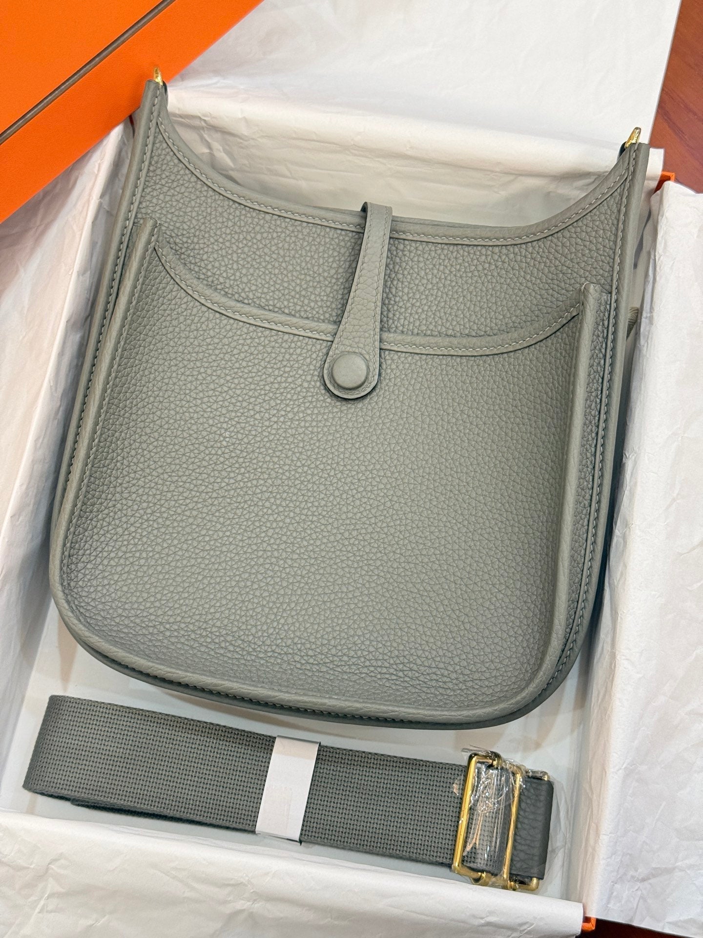 HM 26S EVELYNE BAG 23MM IN GRAY GRAINED CALFSKIN