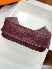 HM 26S EVELYNE BAG 23MM IN WINE RED GRAINED CALFSKIN