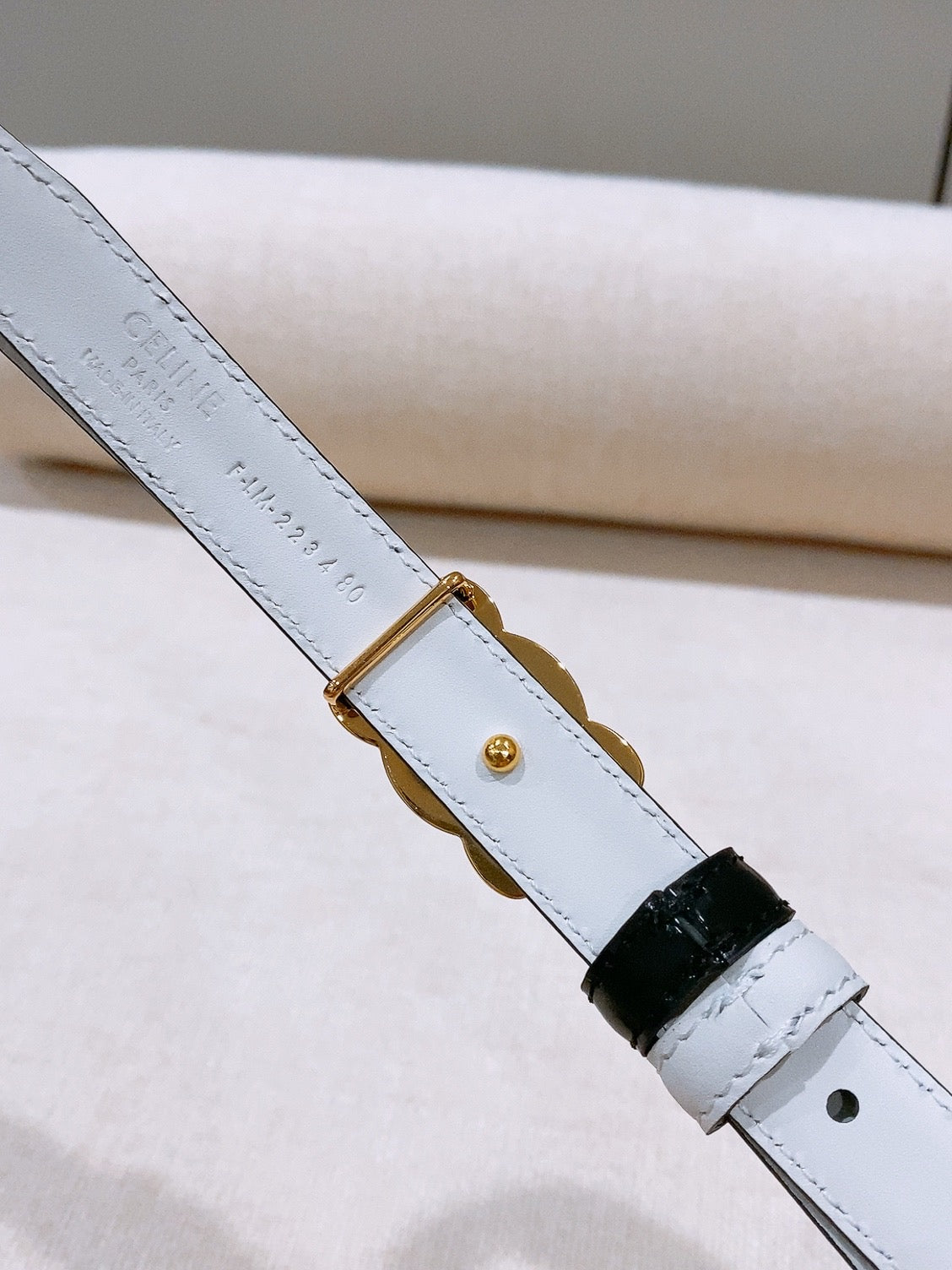 CELINE 26S REVERSIBLE BELT 18 MM IN WHITE AND BLACK CALFSKIN 656086