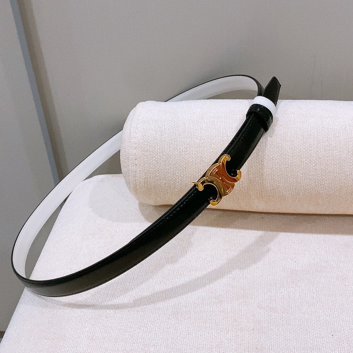 CELINE 26S REVERSIBLE BELT 18 MM IN WHITE AND BLACK CALFSKIN 656087