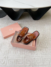 THONG SANDALS IN SIENNA BROWN SHINY LAMBSKIN WITH SILVER BUCKLE