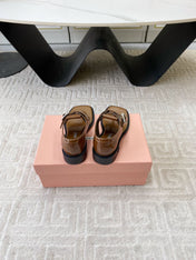 THONG SANDALS IN RUSSET BROWN SHINY LAMBSKIN WITH SILVER BUCKLE