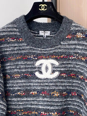 CHANEL 25S LONG-SLEEVE SWEATER 535