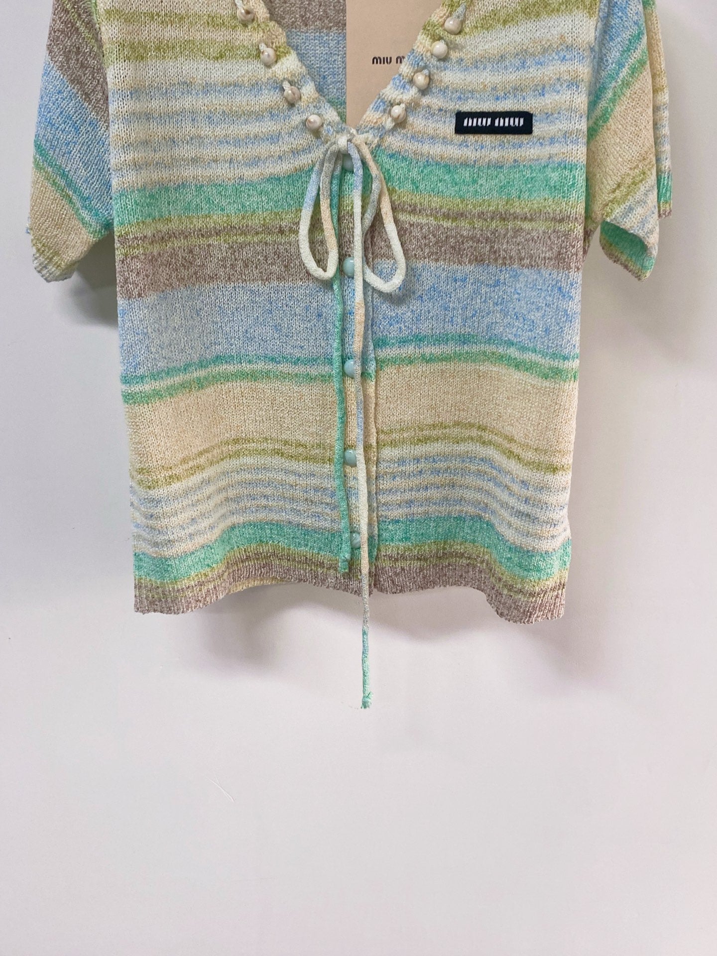MIUMIU 26S SHORT-SLEEVED SWEATER STYLE 1130