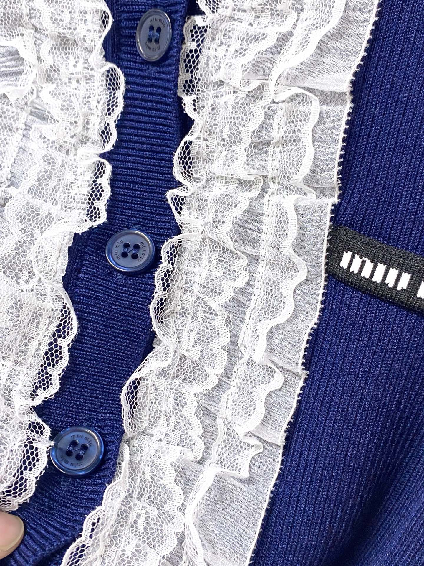 MIUMIU 26S SHORT-SLEEVED KNIT POLO SHIRT STYLE 1053