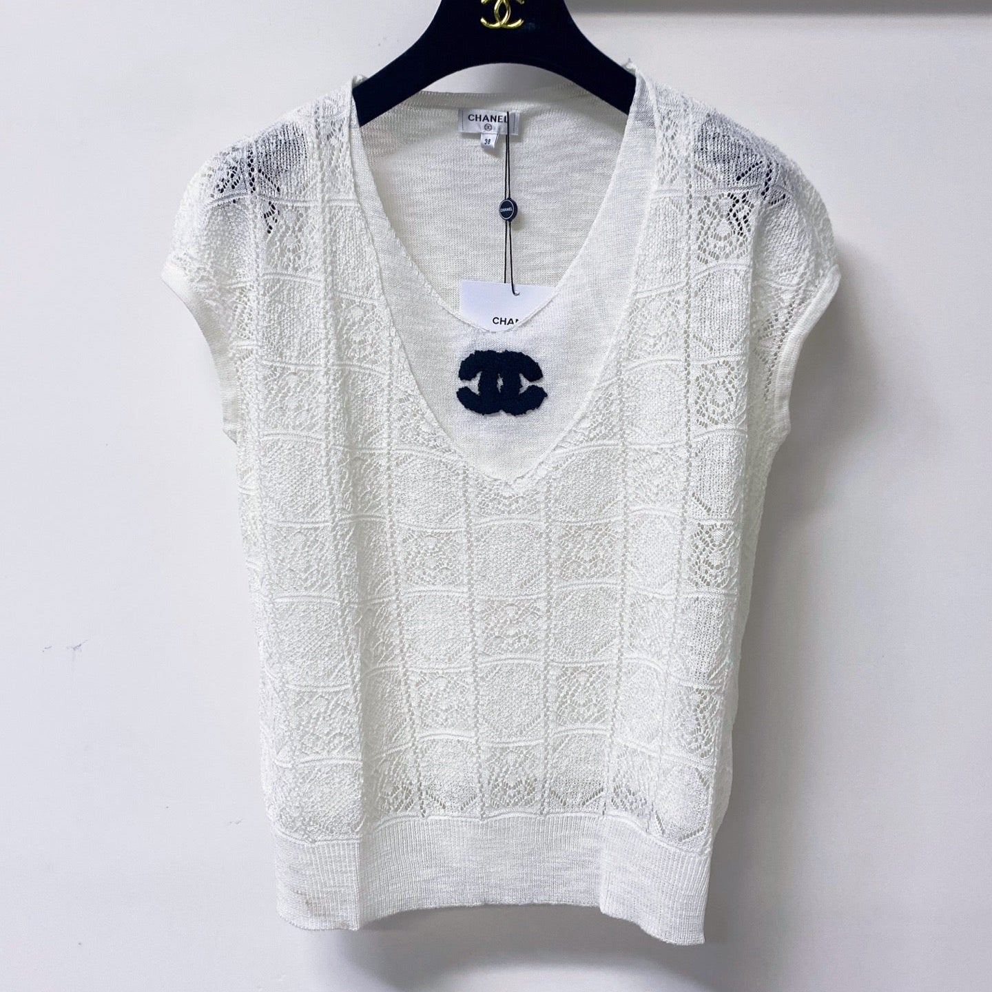 CHANEL 26S KNIT V-NECK TOP STYLE 1271