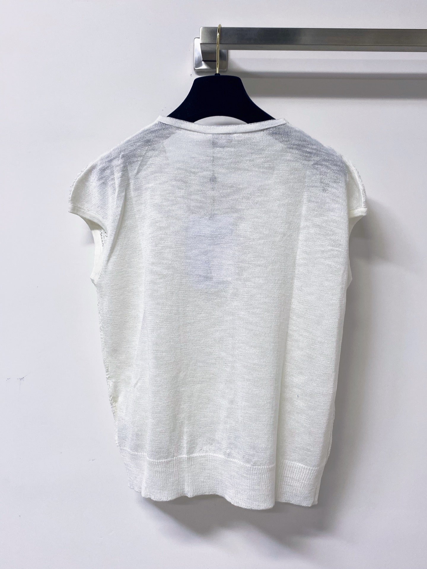 CHANEL 26S KNIT V-NECK TOP STYLE 1271