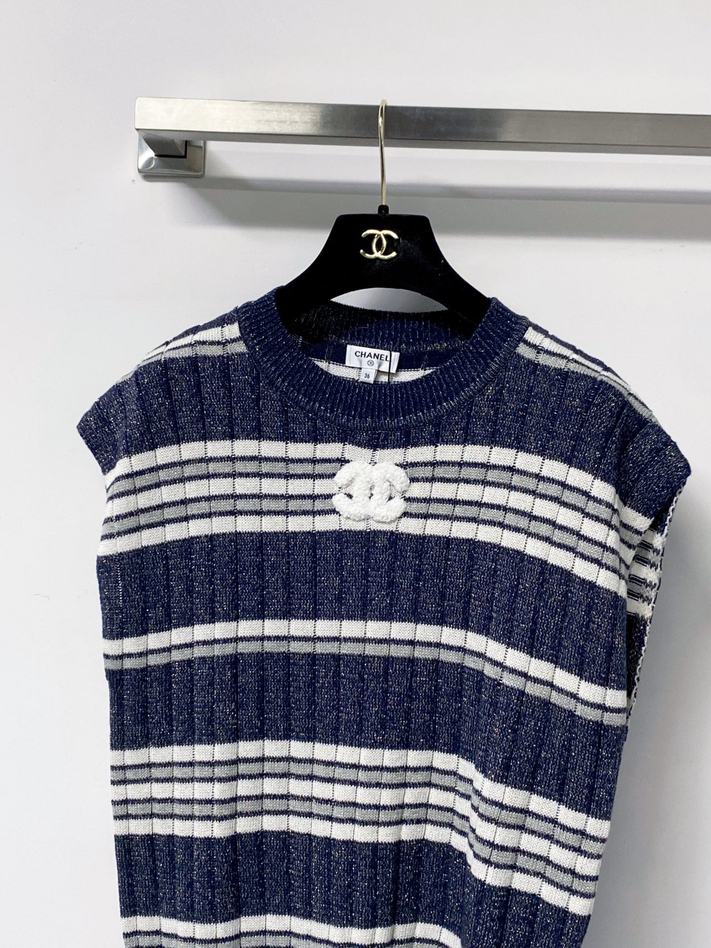 CHANEL 26S SLEEVELESS KNIT TOP 1398