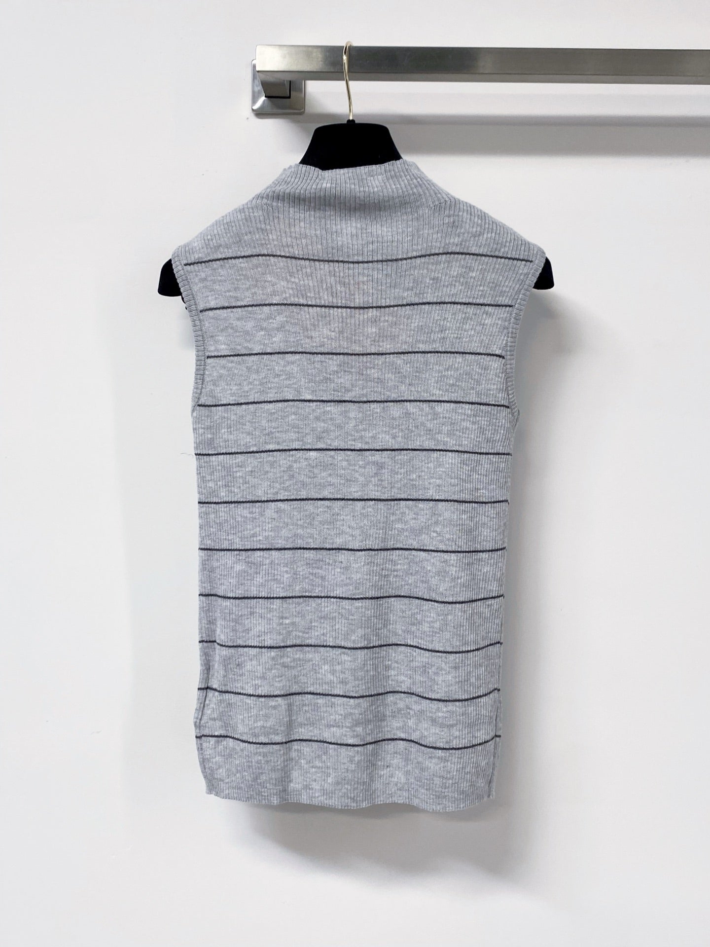 MIUMIU 26S MOCK-NECK KNIT TANK TOP 1341