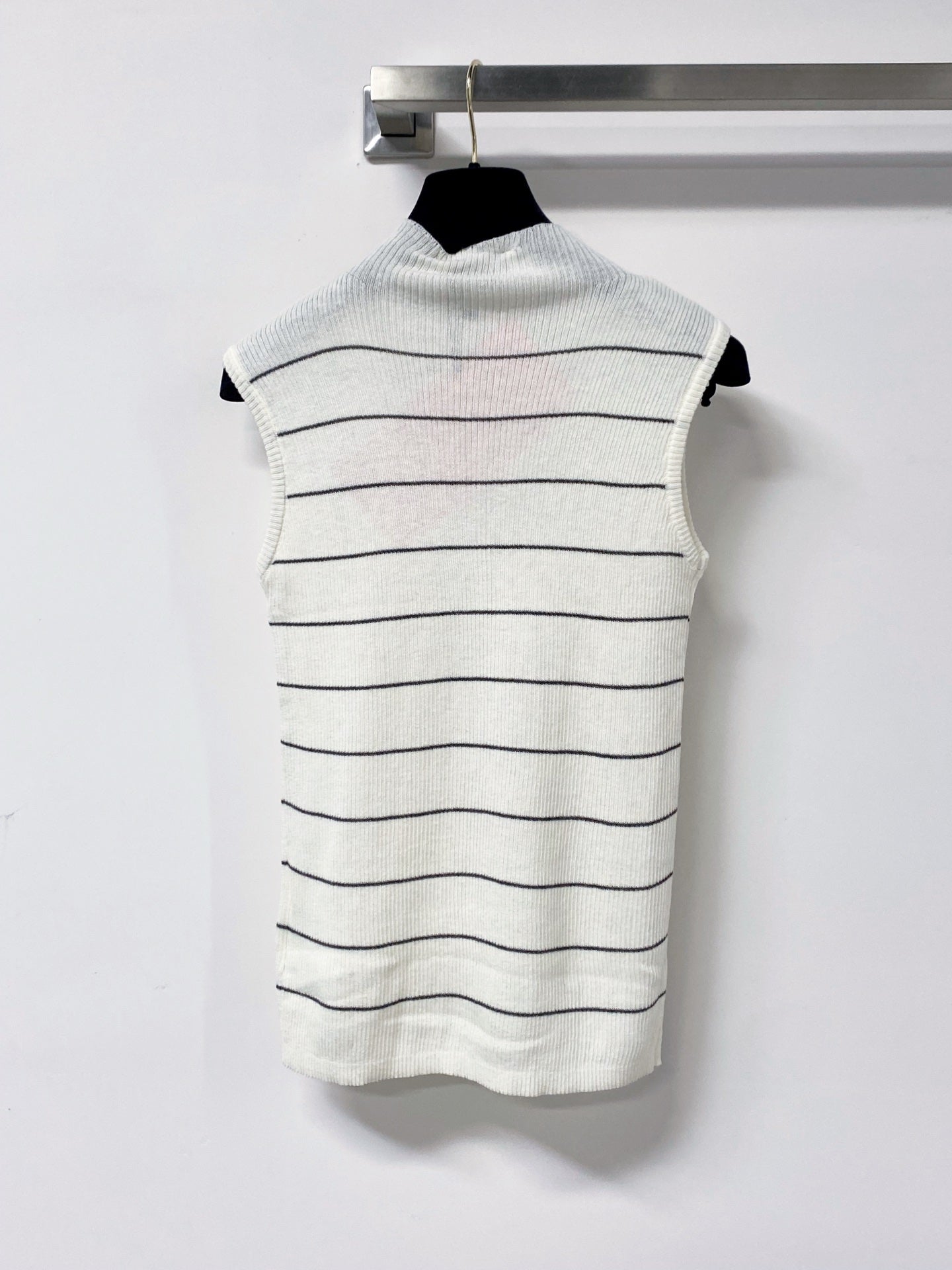 MIUMIU 26S MOCK-NECK KNIT TANK TOP 1340